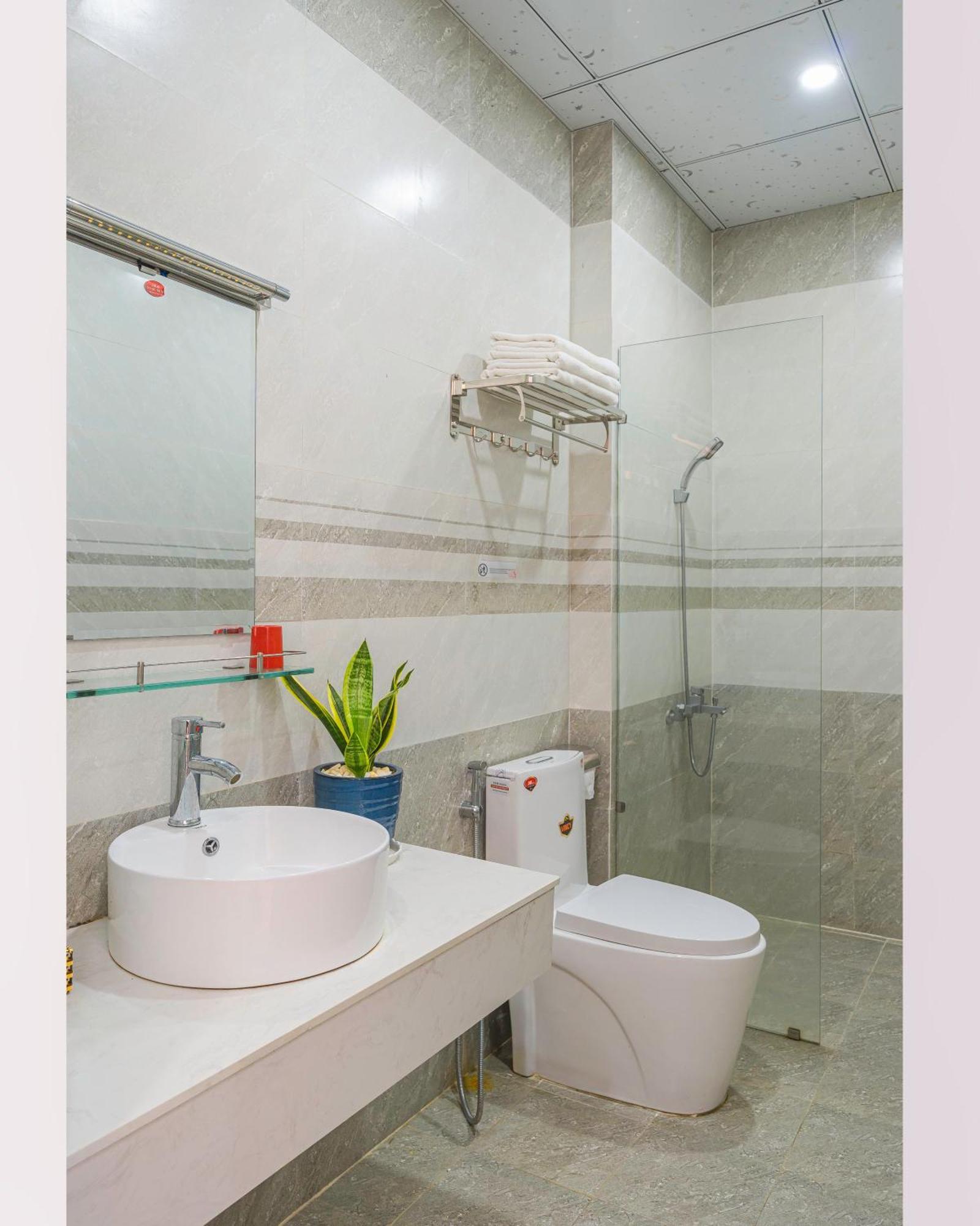 Khach San Loi Ve Da Lat Hotell Exteriör bild