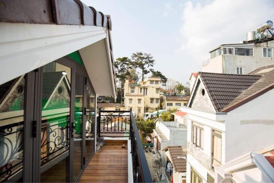 Khach San Loi Ve Da Lat Hotell Exteriör bild